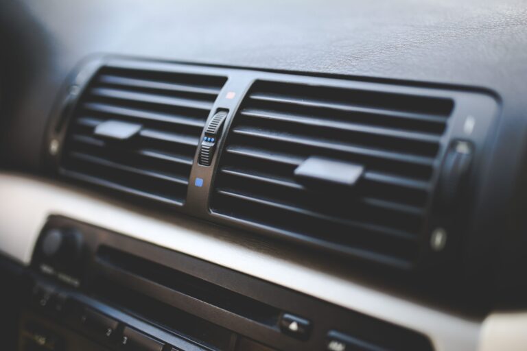 Ventilacioni otvori auto klime u vozilu – Auto Centar Radić Niš